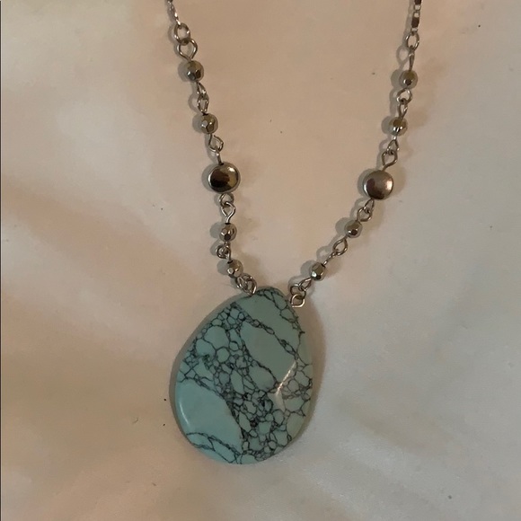 Mint Colored Jade Marble Stone 18”-22” Necklace - Picture 4 of 5